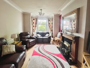 Lounge- click for photo gallery